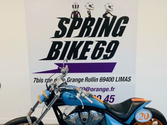 HONDA VT 1300 CX FURY 4