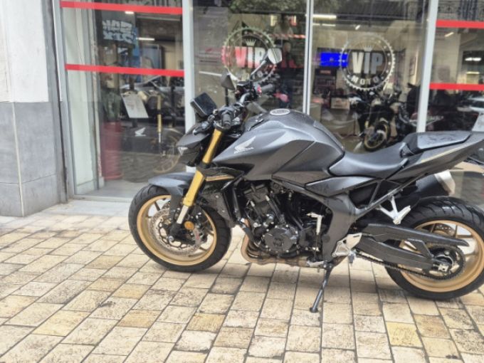 HONDA CB1000 Hornet SP 4