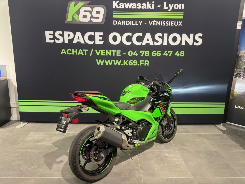 KAWASAKI NINJA 400 4