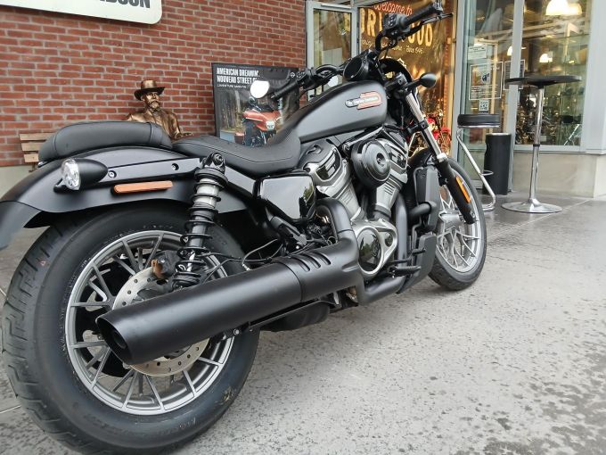HARLEY-DAVIDSON NIGHSTER SPÉCIAL 4
