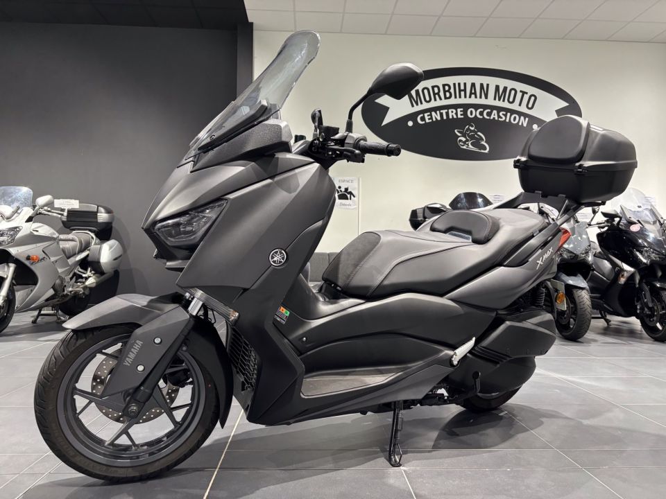 YAMAHA X-MAX 300 4