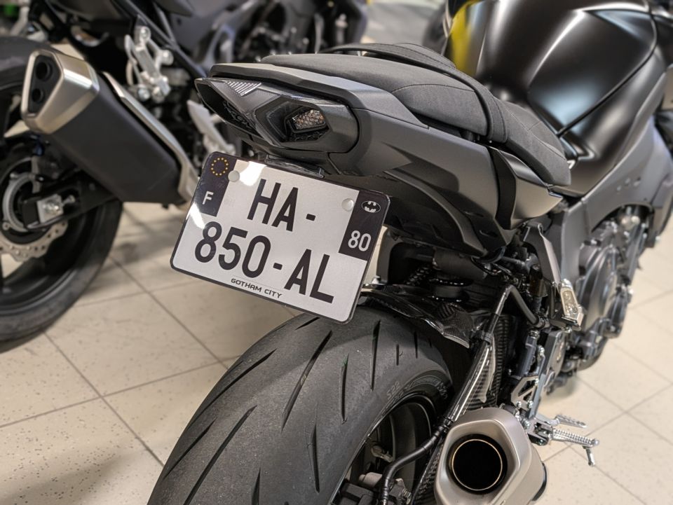 YAMAHA MT-10 4