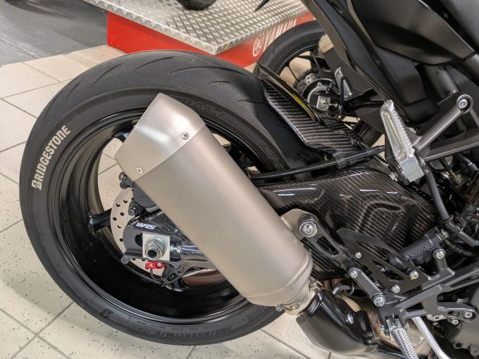 YAMAHA MT-10 4