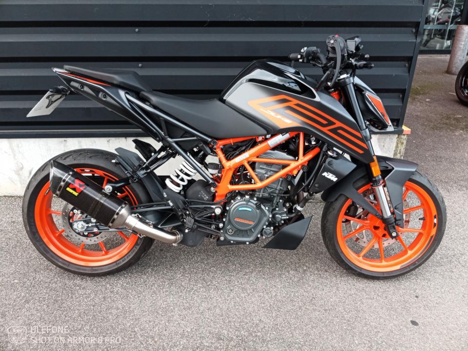 KTM 125 DUKE ABS 4