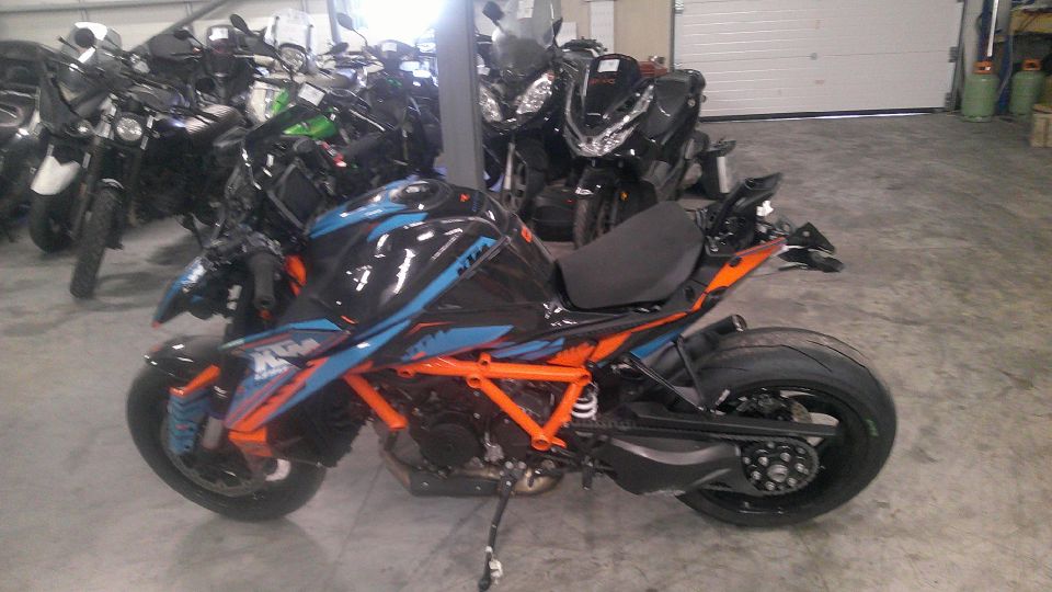 KTM 1390 SUPER DUKE R 4