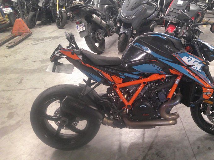 KTM 1390 SUPER DUKE R 4