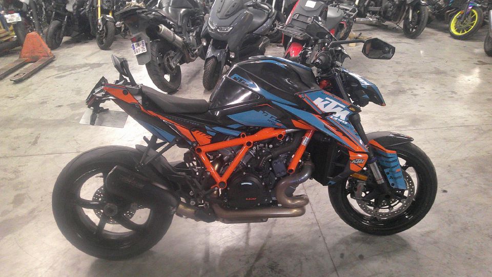 KTM 1390 SUPER DUKE R 4