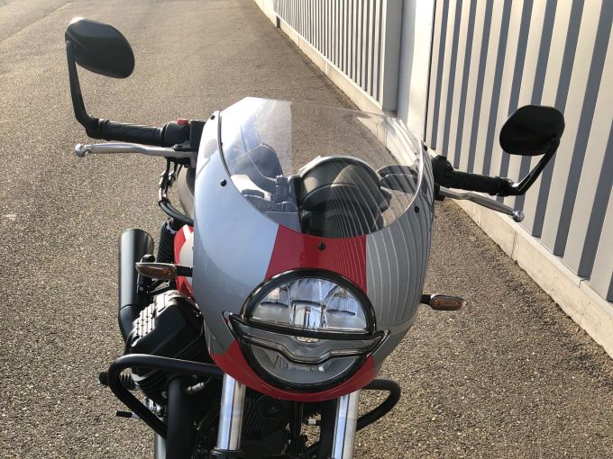 MOTO GUZZI V7 4