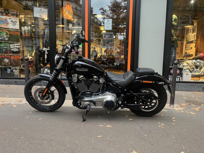 HARLEY-DAVIDSON SOFTAIL STREET BOB 1923 4