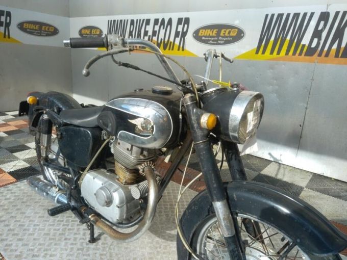 MEGURO 250 SG 4
