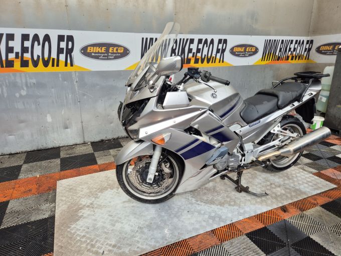 YAMAHA FJR 1300A 4