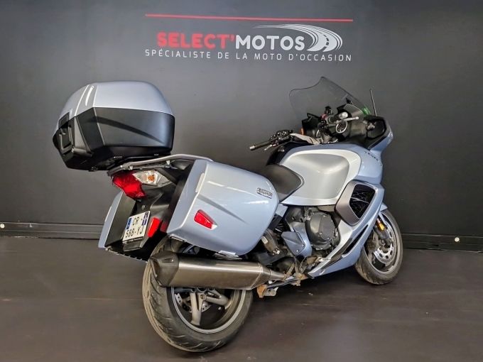 TRIUMPH TROPHY 1200 SE 4