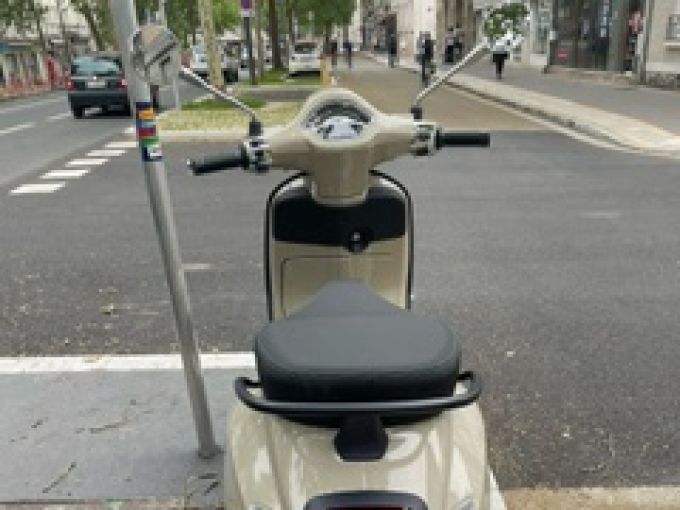 VESPA PRIMAVERA 50 4