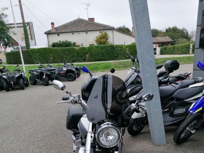 SUZUKI INTRUDER 1500 4