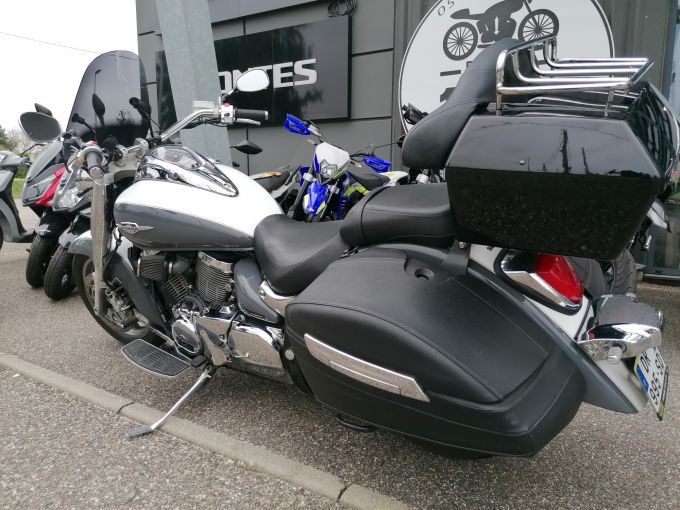SUZUKI INTRUDER 1500 4