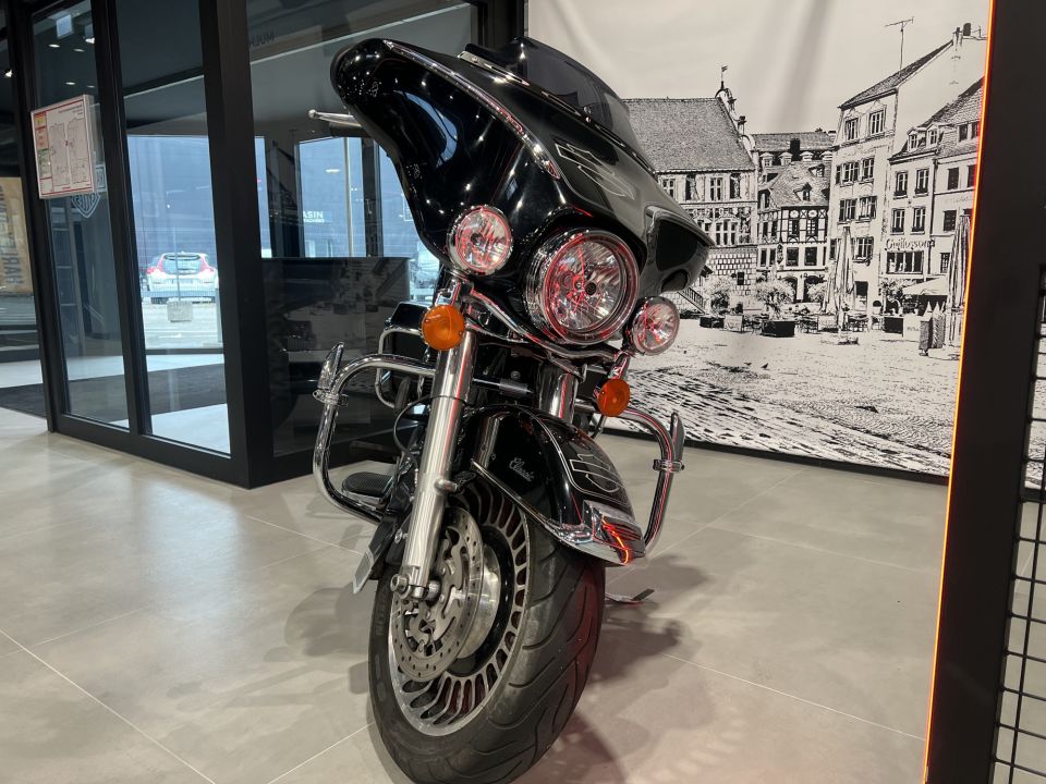 HARLEY-DAVIDSON TOURING ELECTRA GLIDE 1690 CLASSIC 4