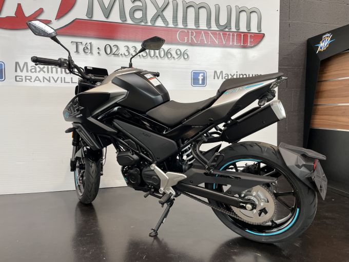 CF MOTO 125 NK 4