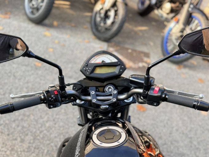 KAWASAKI ER-6 (47.5CV) 4
