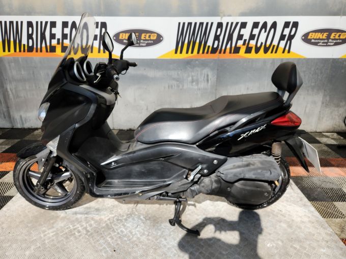 YAMAHA X-MAX 125 4