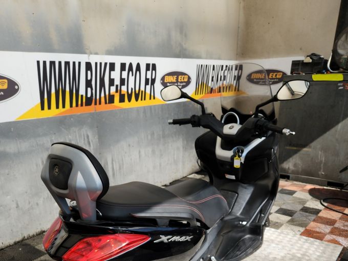 YAMAHA X-MAX 125 4