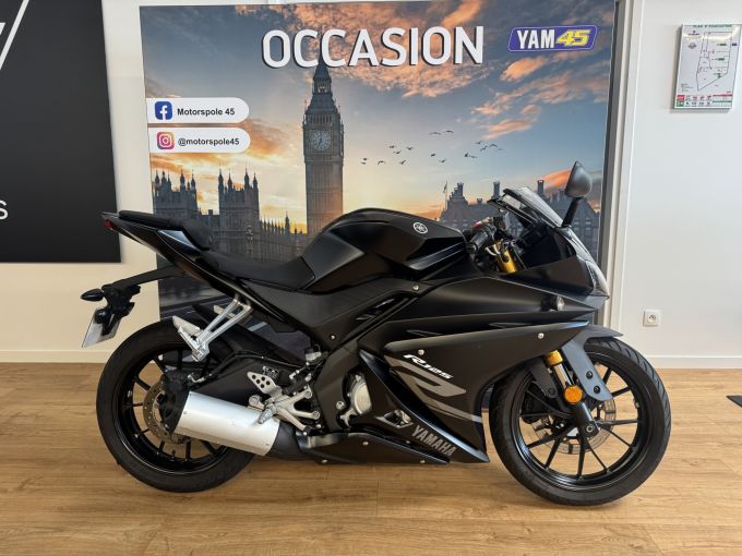 YAMAHA YZF-R 125 4