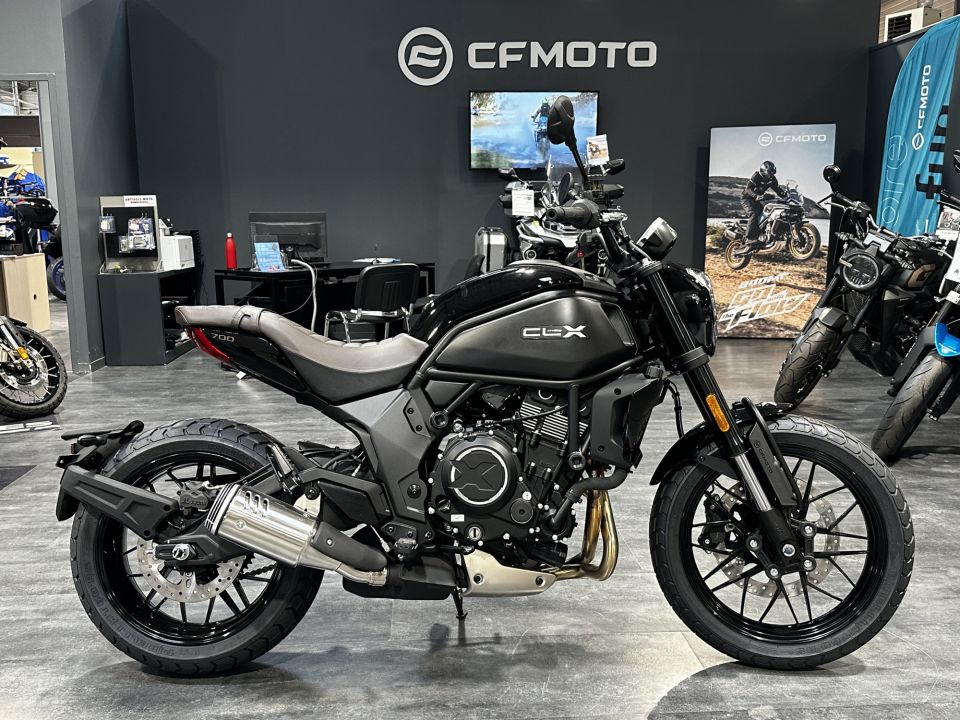 CF MOTO 700 CL-X Héritage 4
