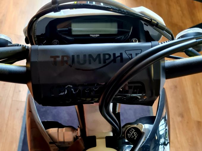 TRIUMPH TF 250-E 4