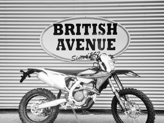 TRIUMPH TF 250-E 4