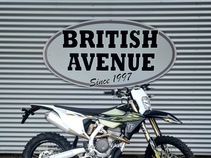 TRIUMPH TF 250-E 4