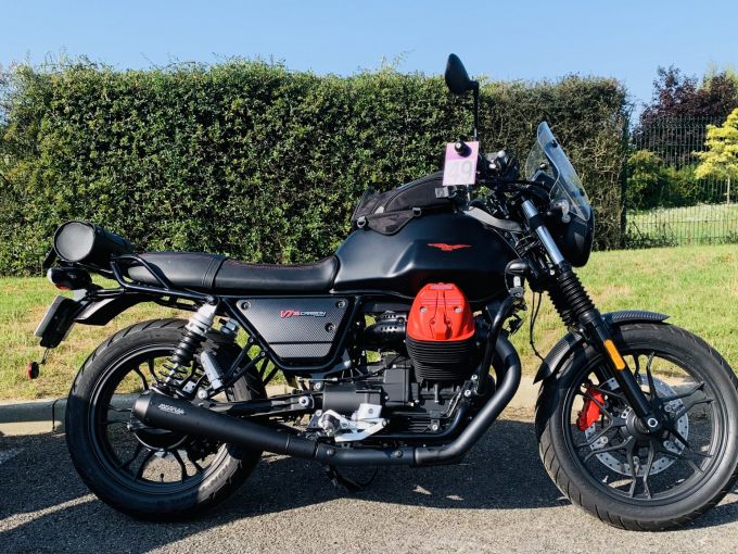 MOTO GUZZI V7 III CARBON 750 4