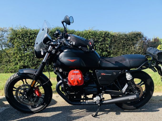 MOTO GUZZI V7 III CARBON 750 4