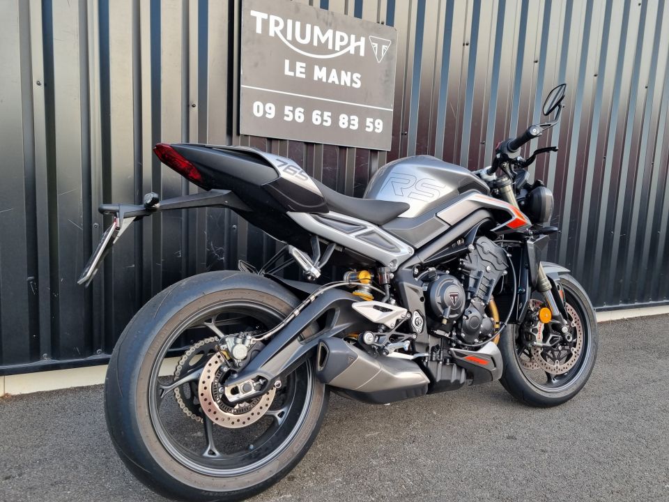 TRIUMPH STREET TRIPLE 765 RS 4