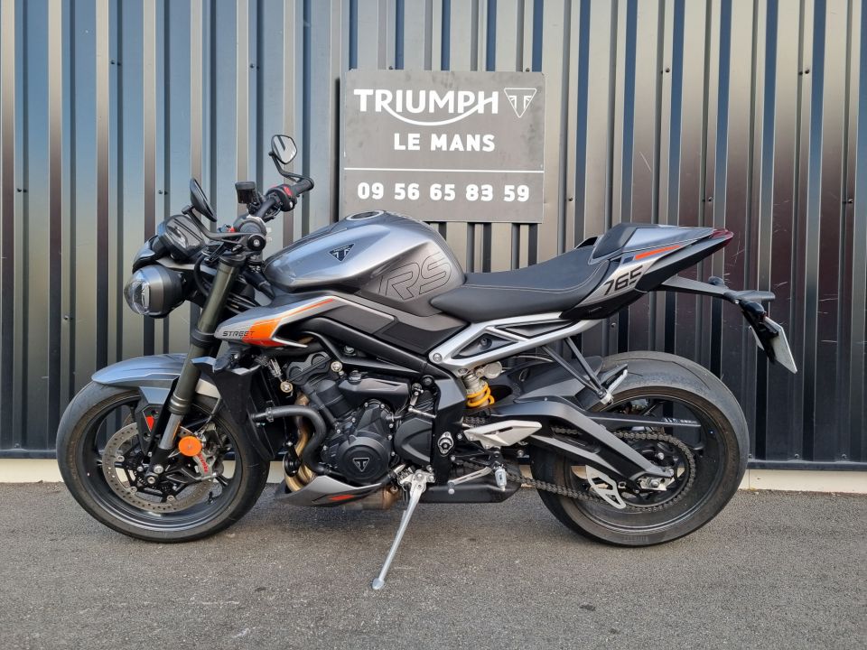 TRIUMPH STREET TRIPLE 765 RS 4