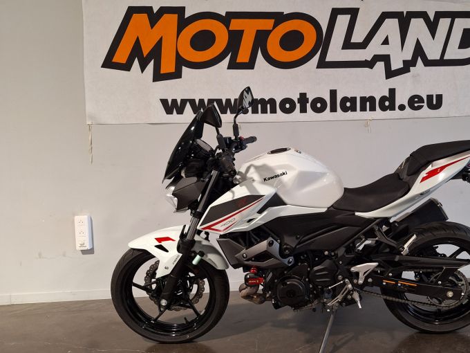 KAWASAKI Z400 4
