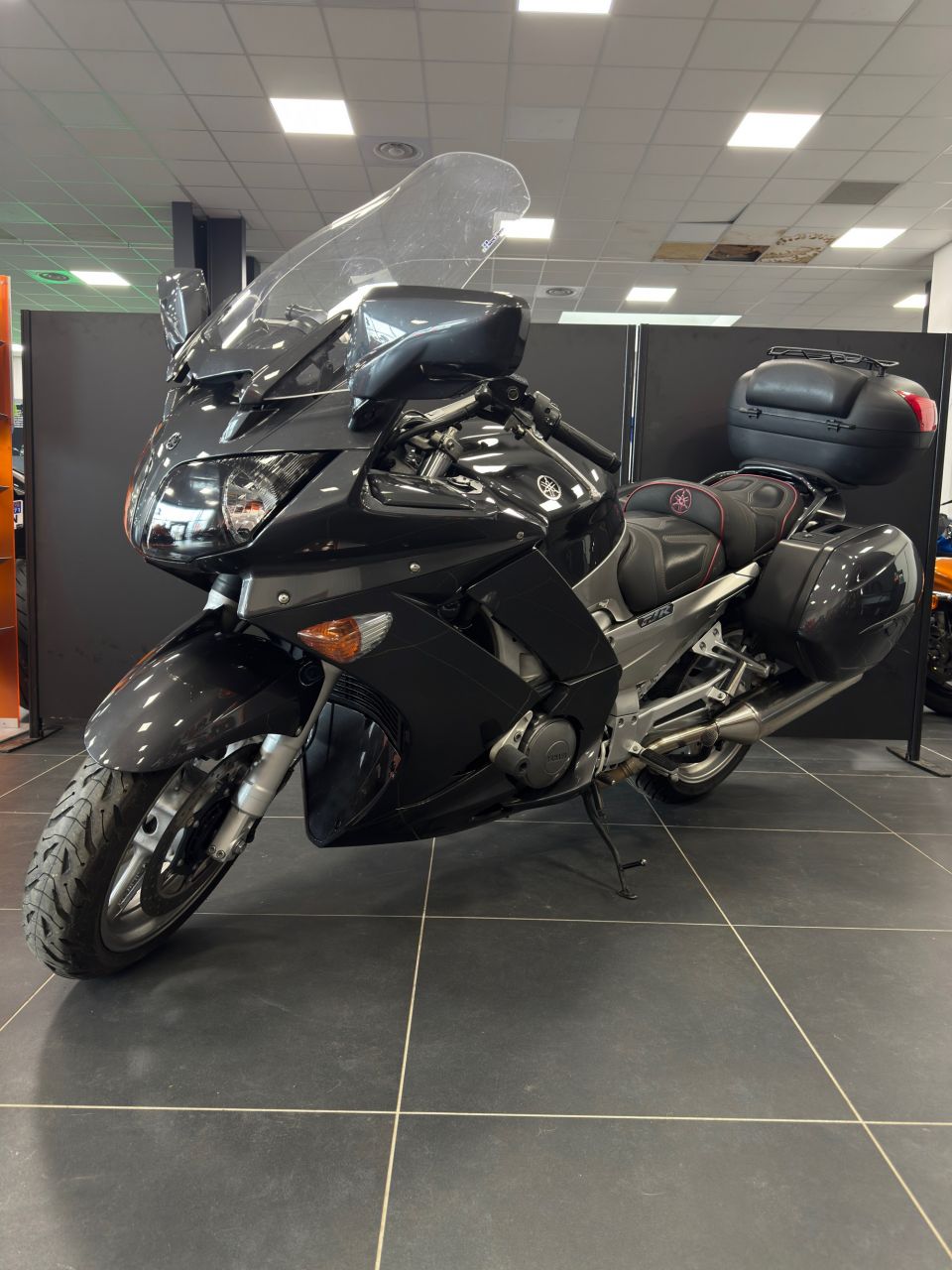 YAMAHA FJR 1300 4