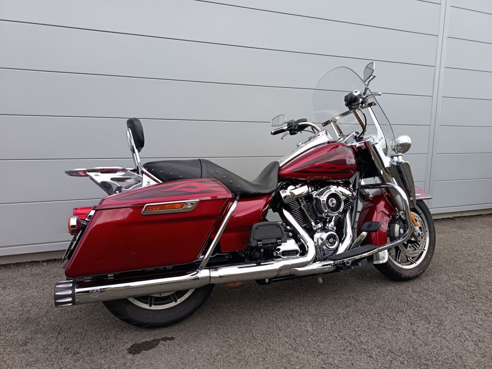 HARLEY-DAVIDSON TOURING ROAD KING 1745 4