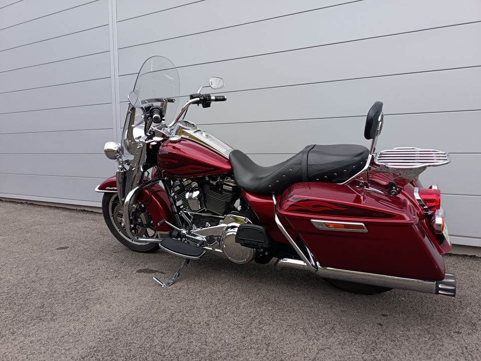 HARLEY-DAVIDSON TOURING ROAD KING 1745 4