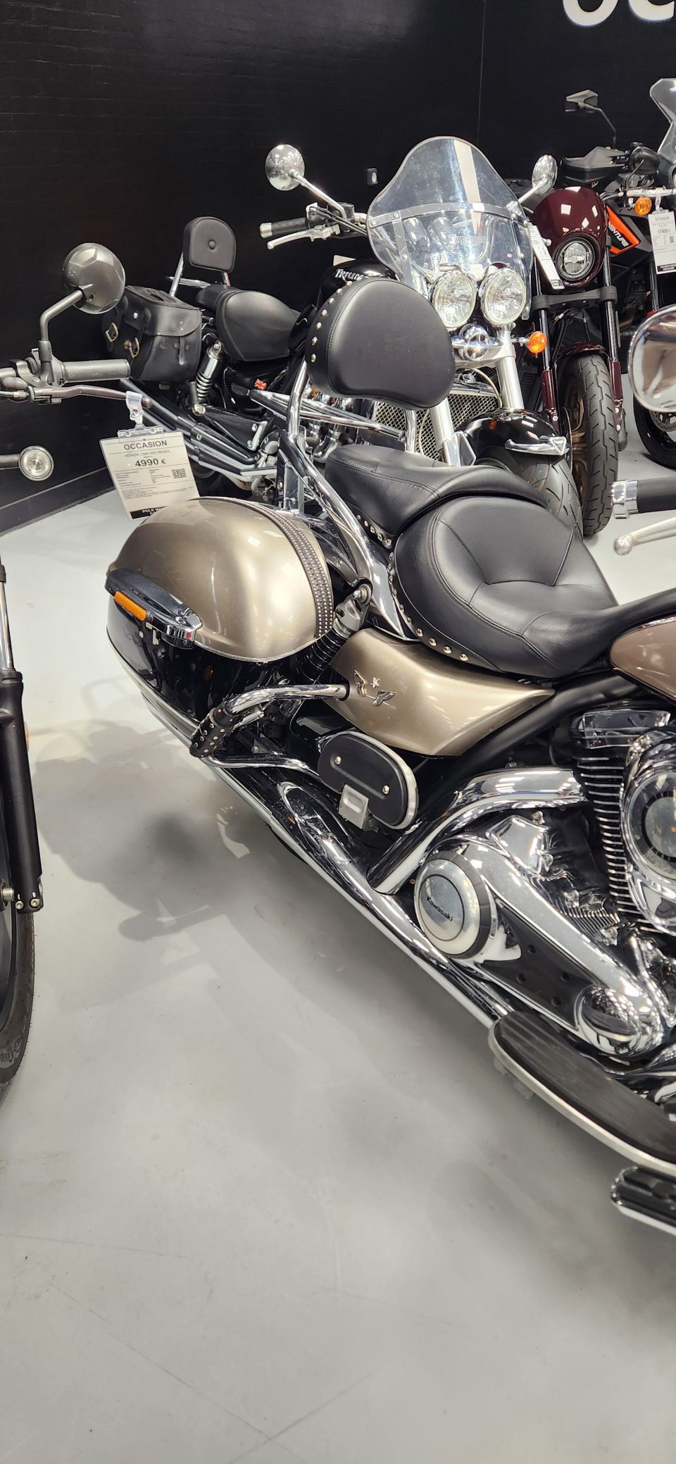 KAWASAKI VN 1700 TOURER 4