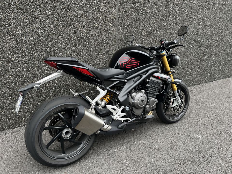 TRIUMPH SPEED TRIPLE 1200 RS 4