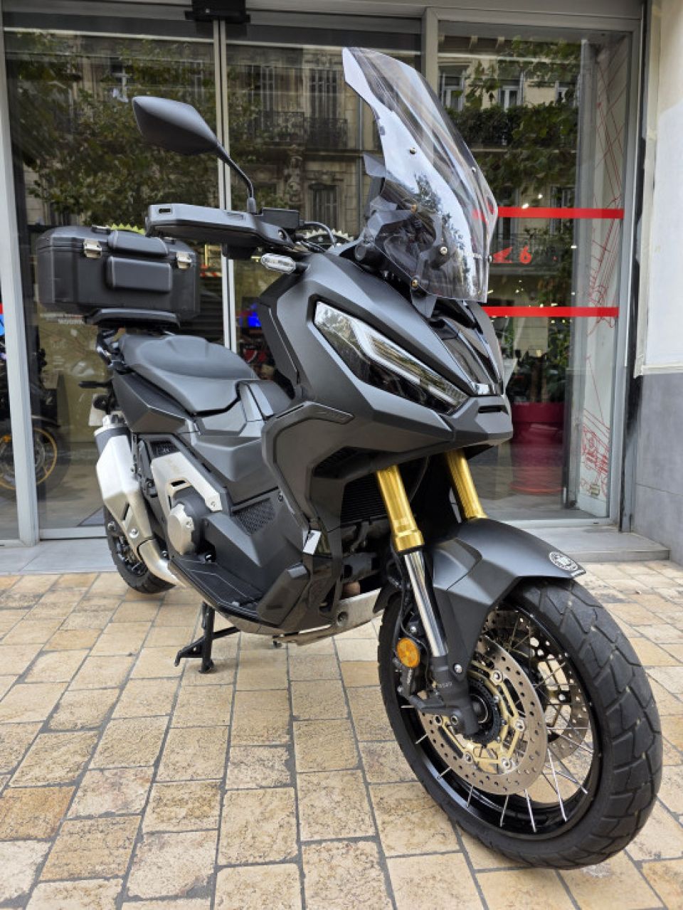 HONDA X-ADV 750 4