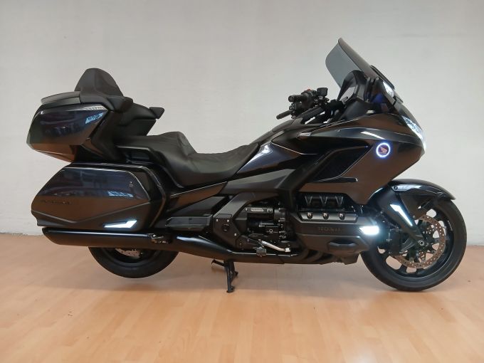 HONDA GL 1800 GOLDWING DCT 4