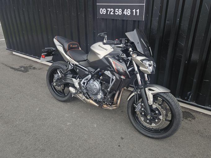 KAWASAKI Z 650 (47.5CV) 4