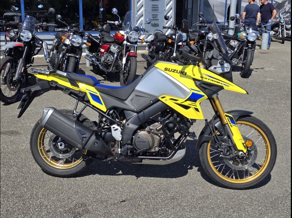 SUZUKI DL V-STROM 1050DE 4