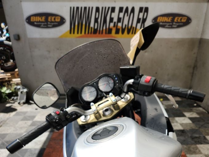 KAWASAKI ER-6 4