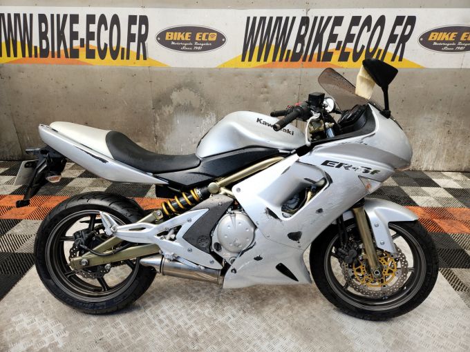KAWASAKI ER-6 4
