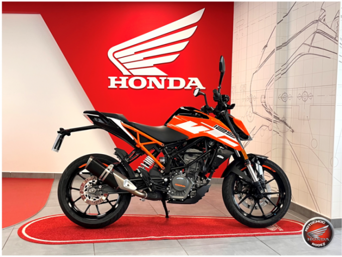 KTM 125 DUKE ABS 4