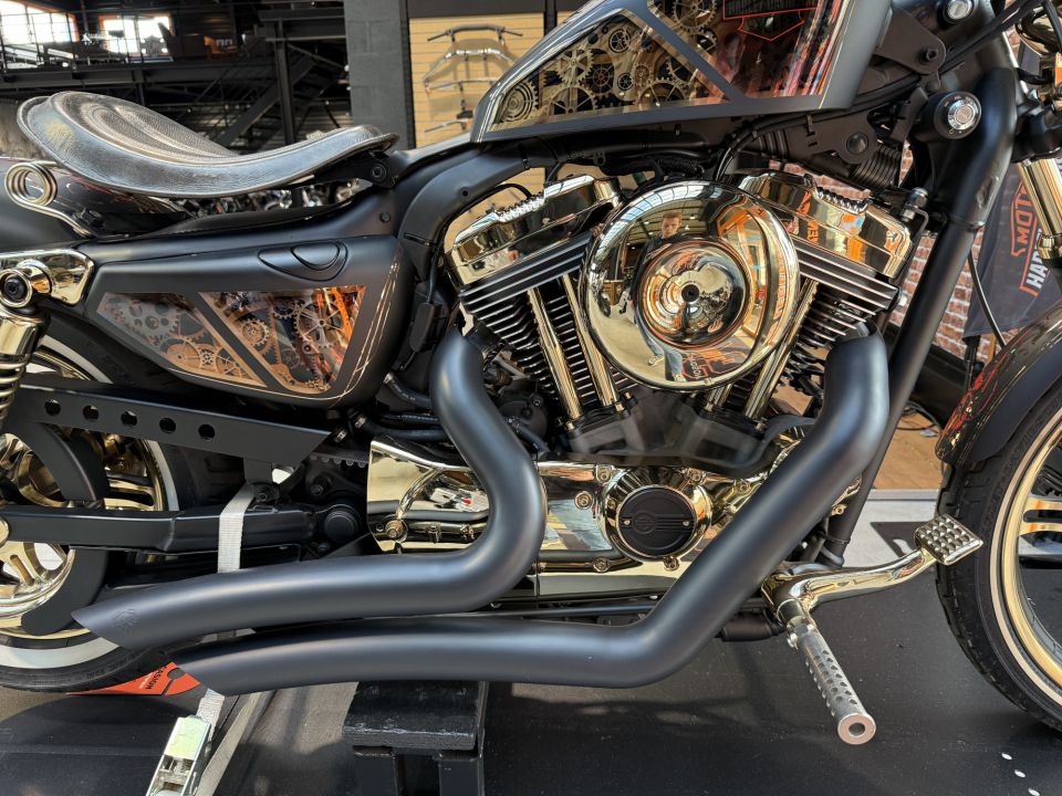 HARLEY-DAVIDSON SPORTSTER SEVENTY-TWO 1200 4