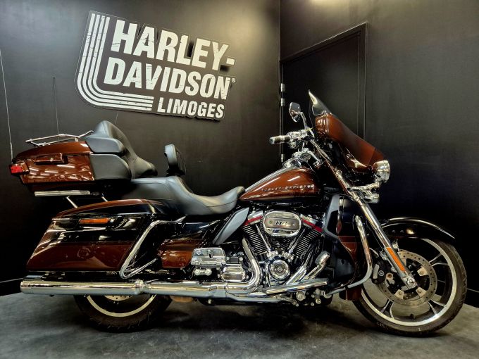 HARLEY-DAVIDSON TOURING ELECTRA GLIDE 1923 ULTRA CVO 4