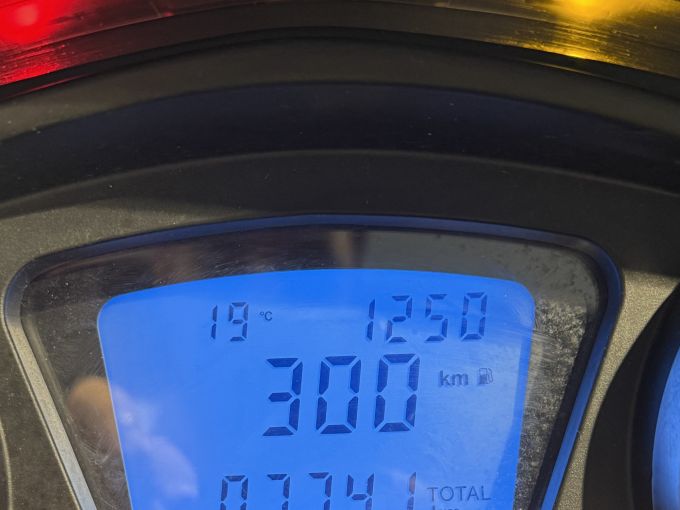 PIAGGIO MP3 300 HPE SPORT ABS ASR 4