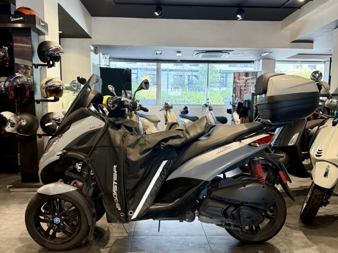 PIAGGIO MP3 300 HPE SPORT ABS ASR 4